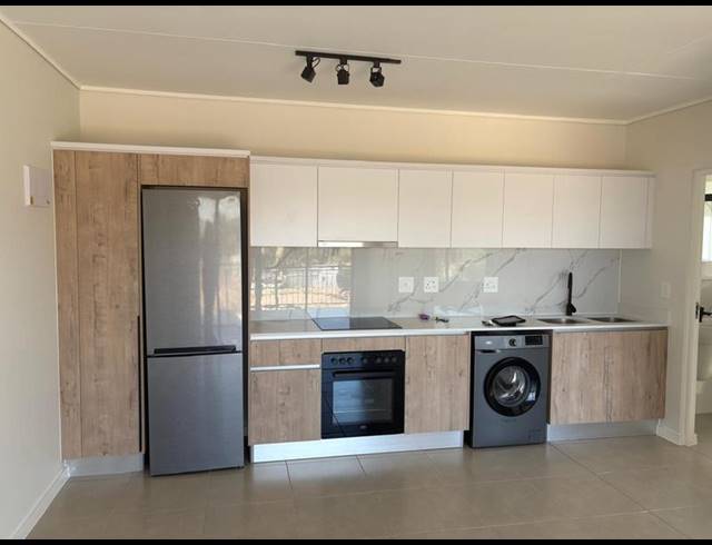 1 BEDROOM PROPERTY TO RENT IN RICHWOOD